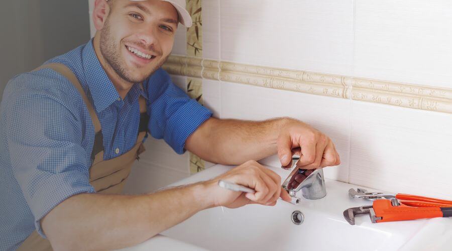 Handle or spout repair in Greenville, IN